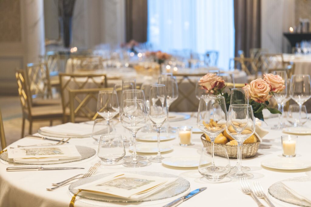 Les tables de la réception
